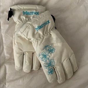Girls ski gloves, EUC size Medium (7/8)